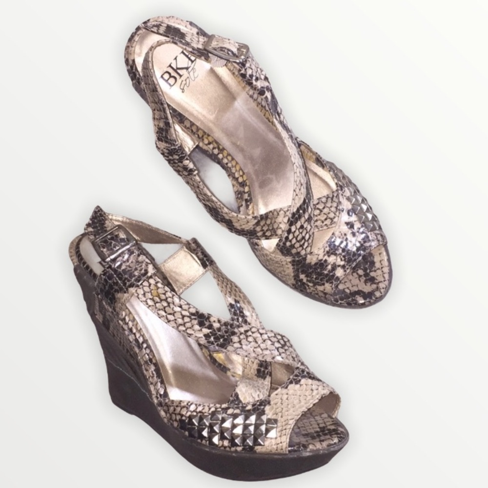 BKE Sole Snake Print Wedge Pumps